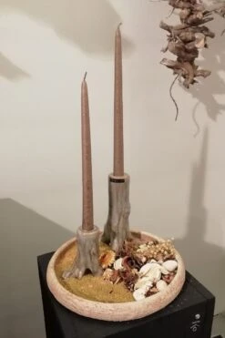 Oldenhof Large Schaal Met Opstaande Rand ø 30,5 Cm Zandkleurig 3 Oldenhof Large Schaal Met Opstaande Rand ø 30,5 Cm Zandkleurig -Exporteren Oldenhof winkel 70559 sfeerfoto nj2021