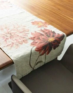 Oldenhof Dahlia Tafelloper 46 X 136 Cm Linnen